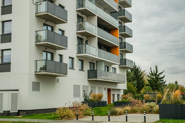 Essential winter pool maintenance: expert tips to protect your pool in harsh uk weather